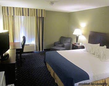 Holiday Express - By Ihg 2*